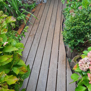 Terrassenboden Natur dunkel