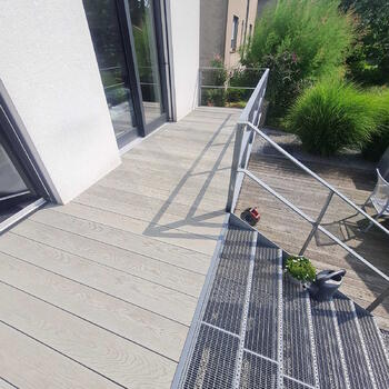 Terrassenboden grau