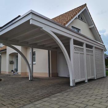 Carport mit Bogen